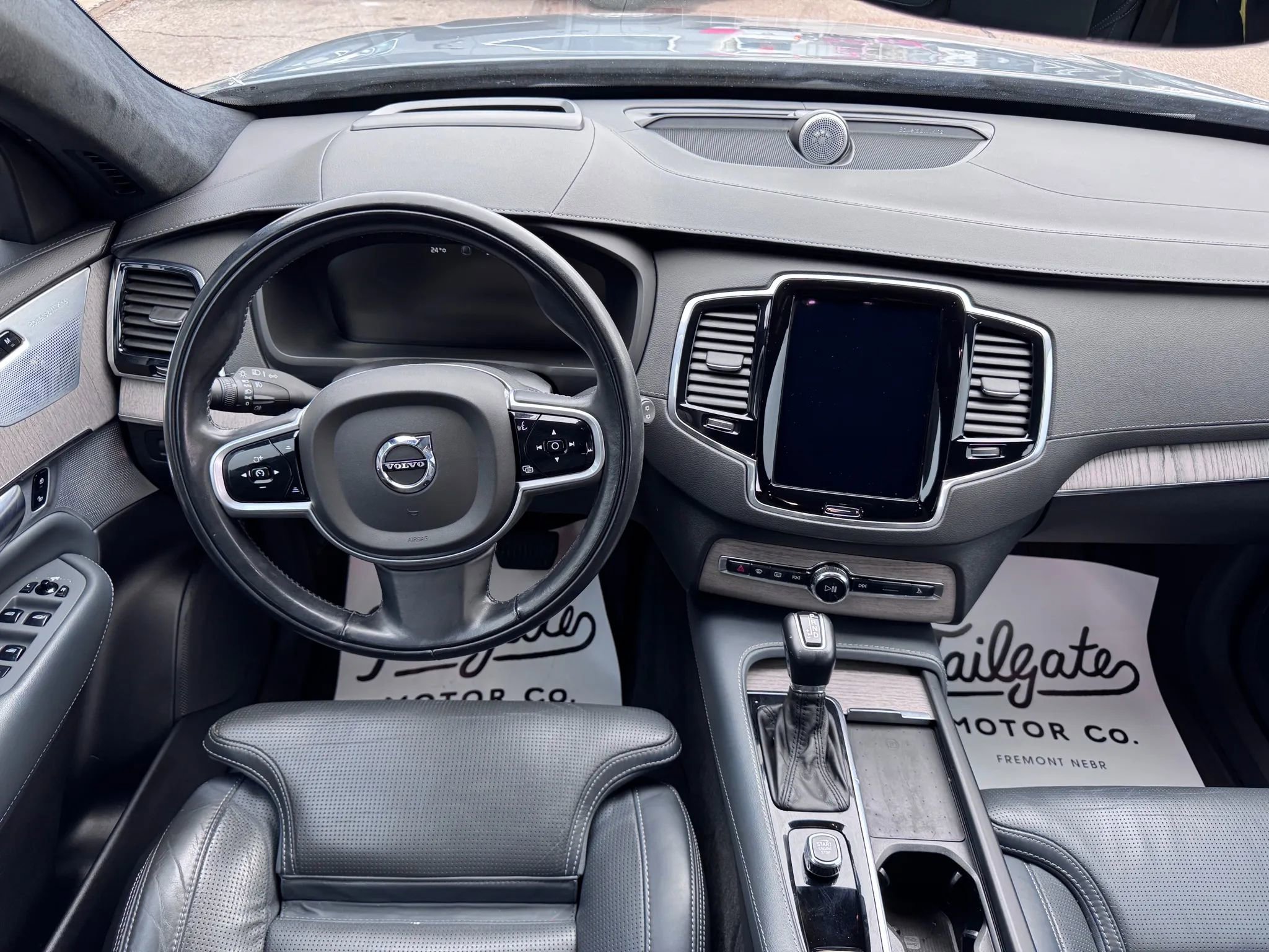 Used 2022 Volvo XC90 T6 Inscription w/ Lounge Package image 11