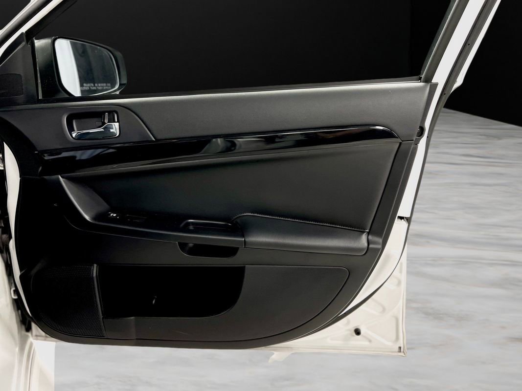 Used 2017 Mitsubishi Lancer ES image 30
