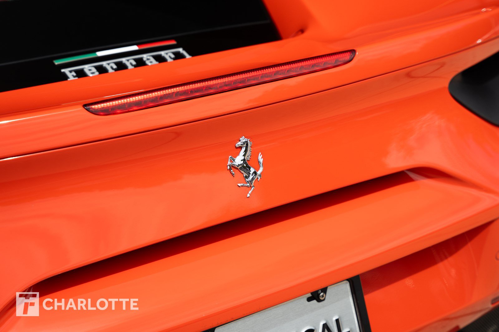 Used 2016 Ferrari 488 GTB RWD image 17