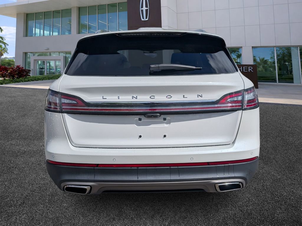 Used 2023 Lincoln Nautilus Reserve image 6