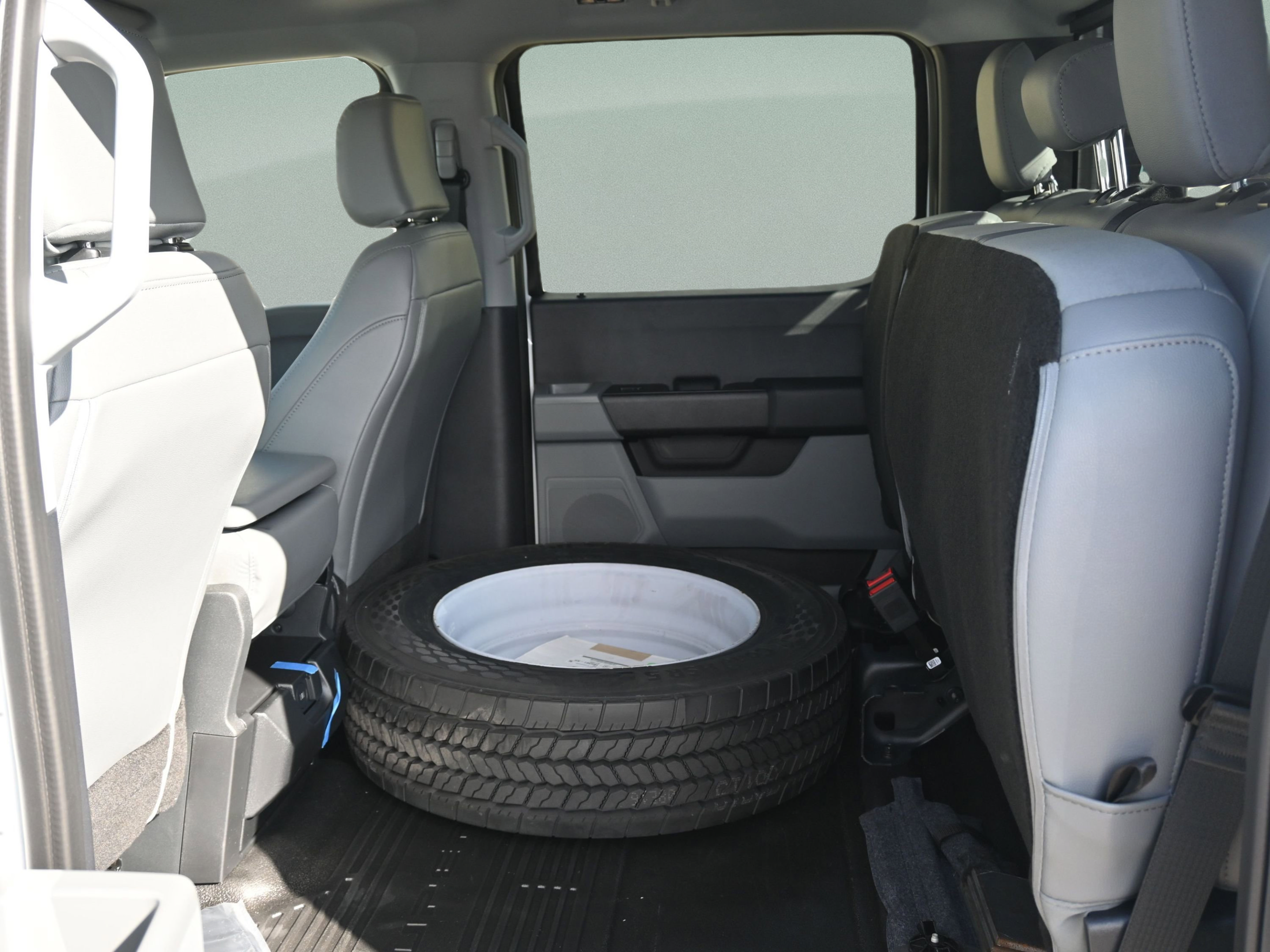 New 2026 Ford F550 2WD Crew Cab image 5