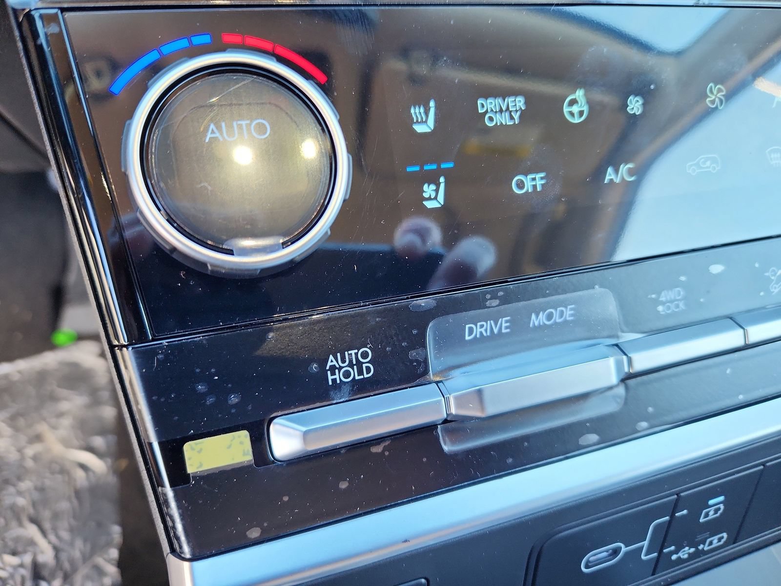 New 2026 Hyundai Santa Fe Limited AWD/4WD image 17