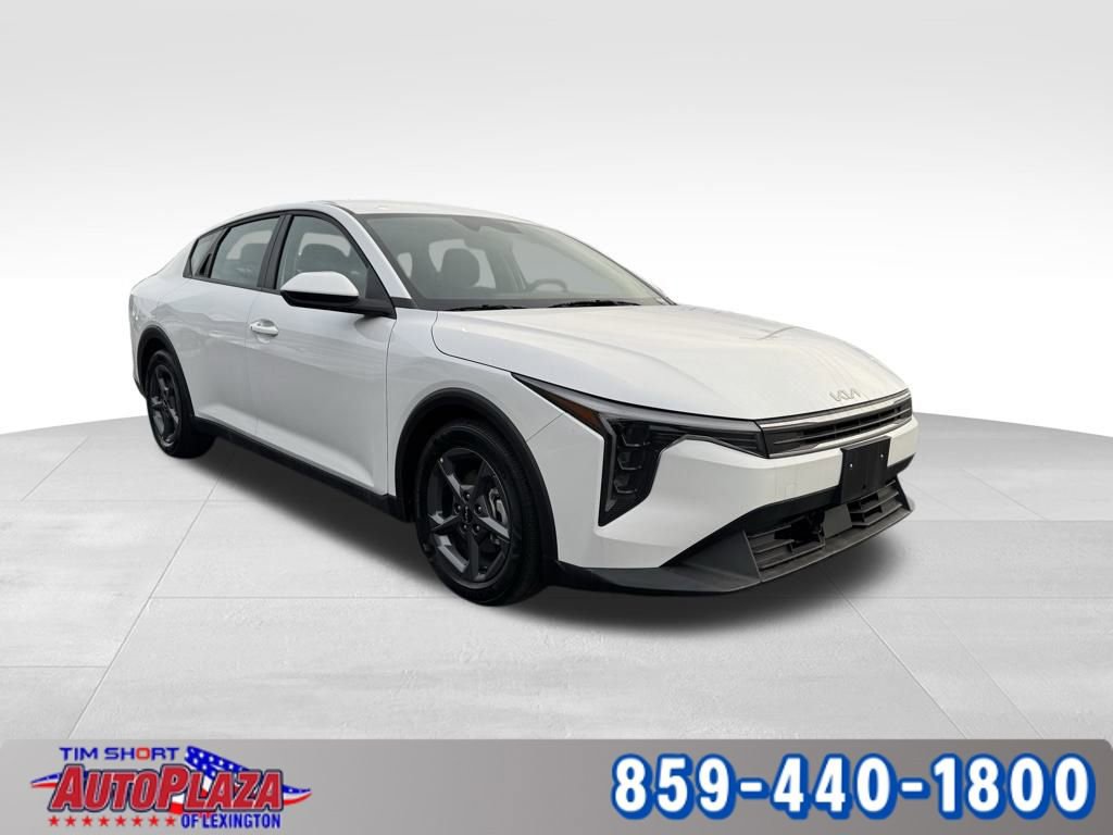Used 2025 Kia K4 LXS image 8