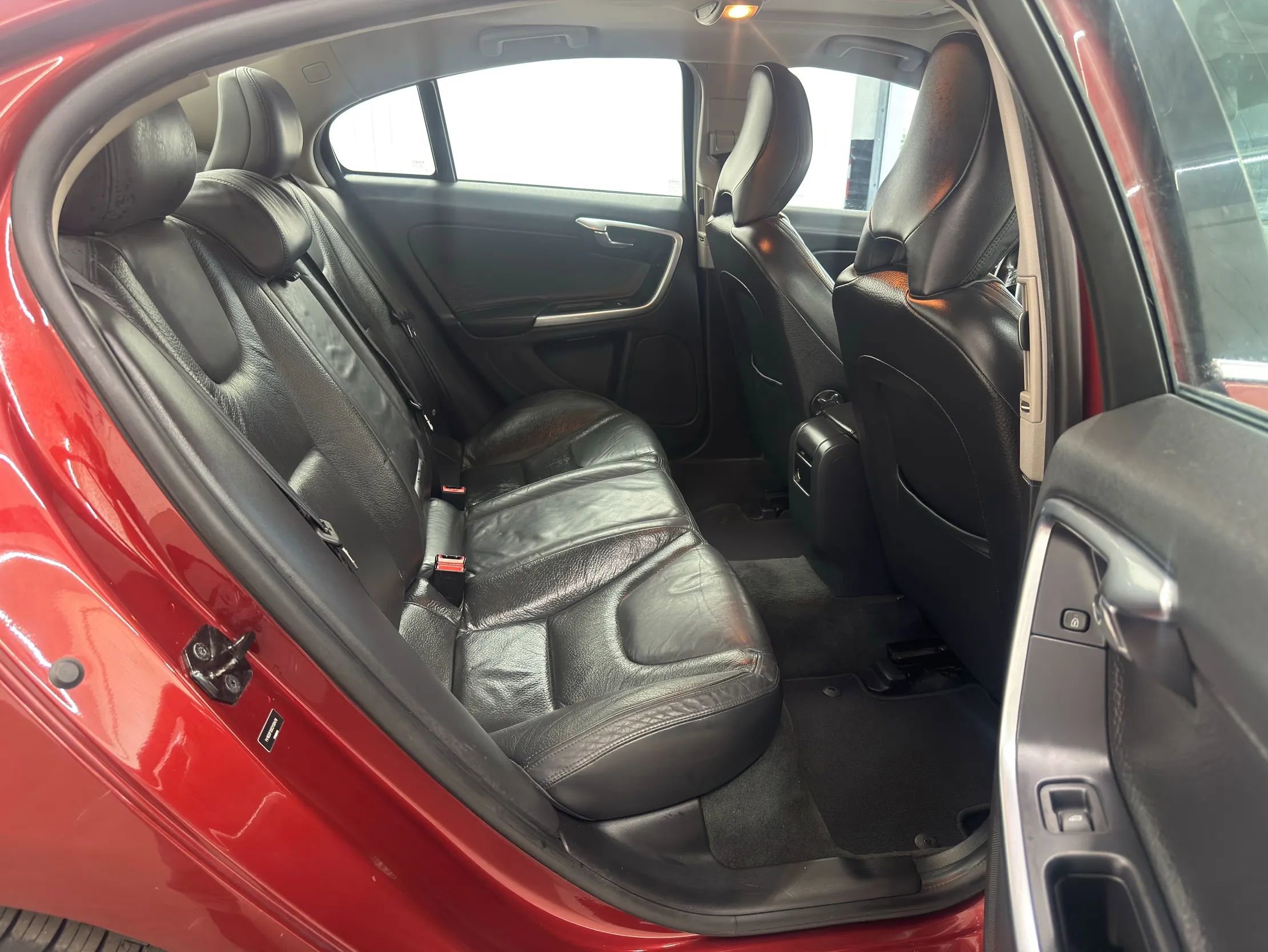 Used 2012 Volvo S60 T5 image 15