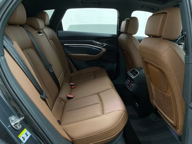 Used 2024 Audi Q8 e-tron Premium Plus w/ Premium Plus Package AWD/4WD image 80