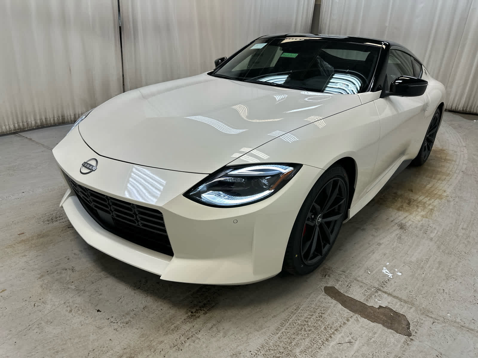 New 2026 Nissan Z Performance w/ Floor Mat Package RWD image 9
