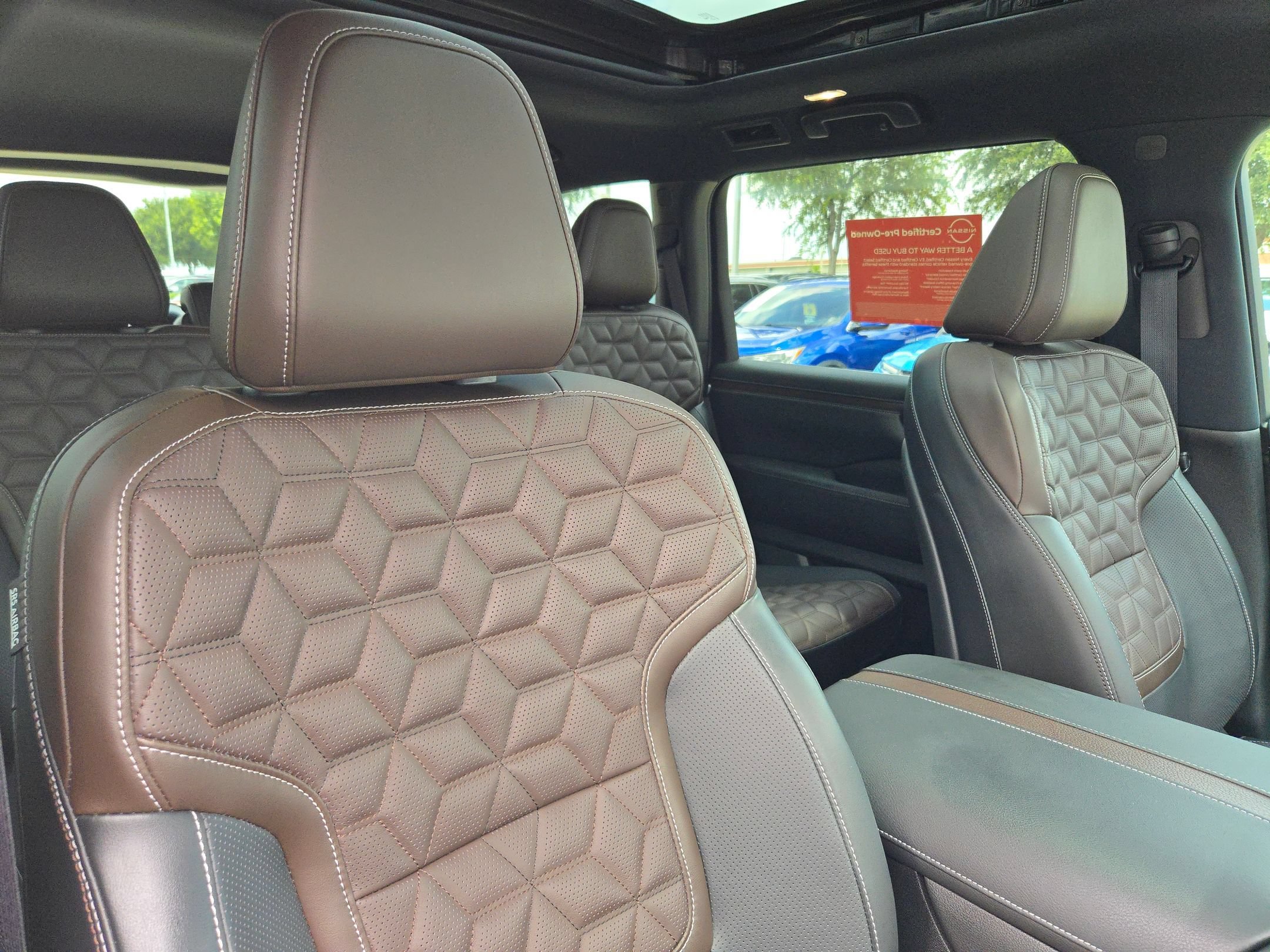 Certified 2025 Nissan Armada Platinum RWD image 31