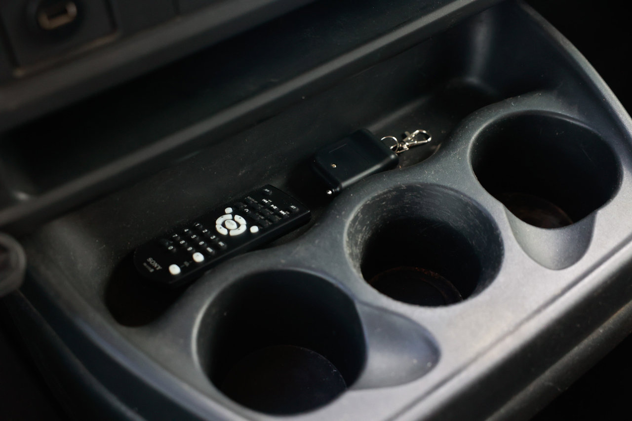 Used 2004 Chevrolet Express 3500 image 33