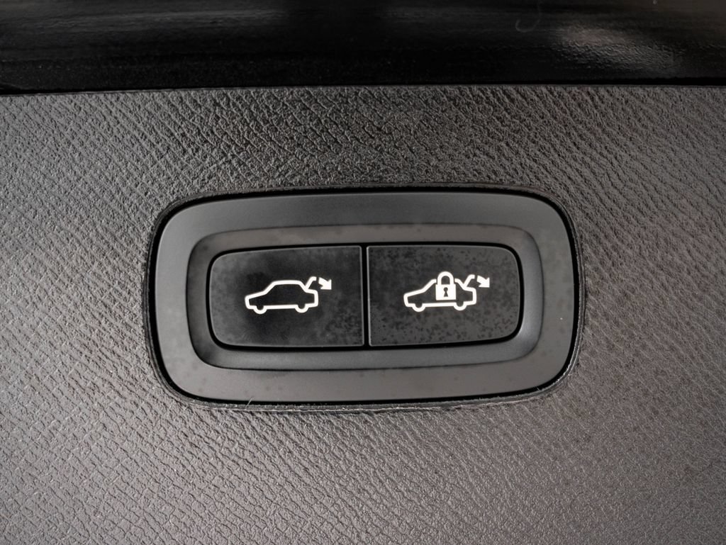 Used 2024 Volvo XC90 B6 Ultimate AWD/4WD image 21