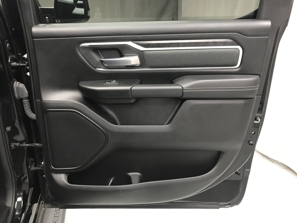 Used 2023 RAM 1500 Big Horn AWD/4WD image 15