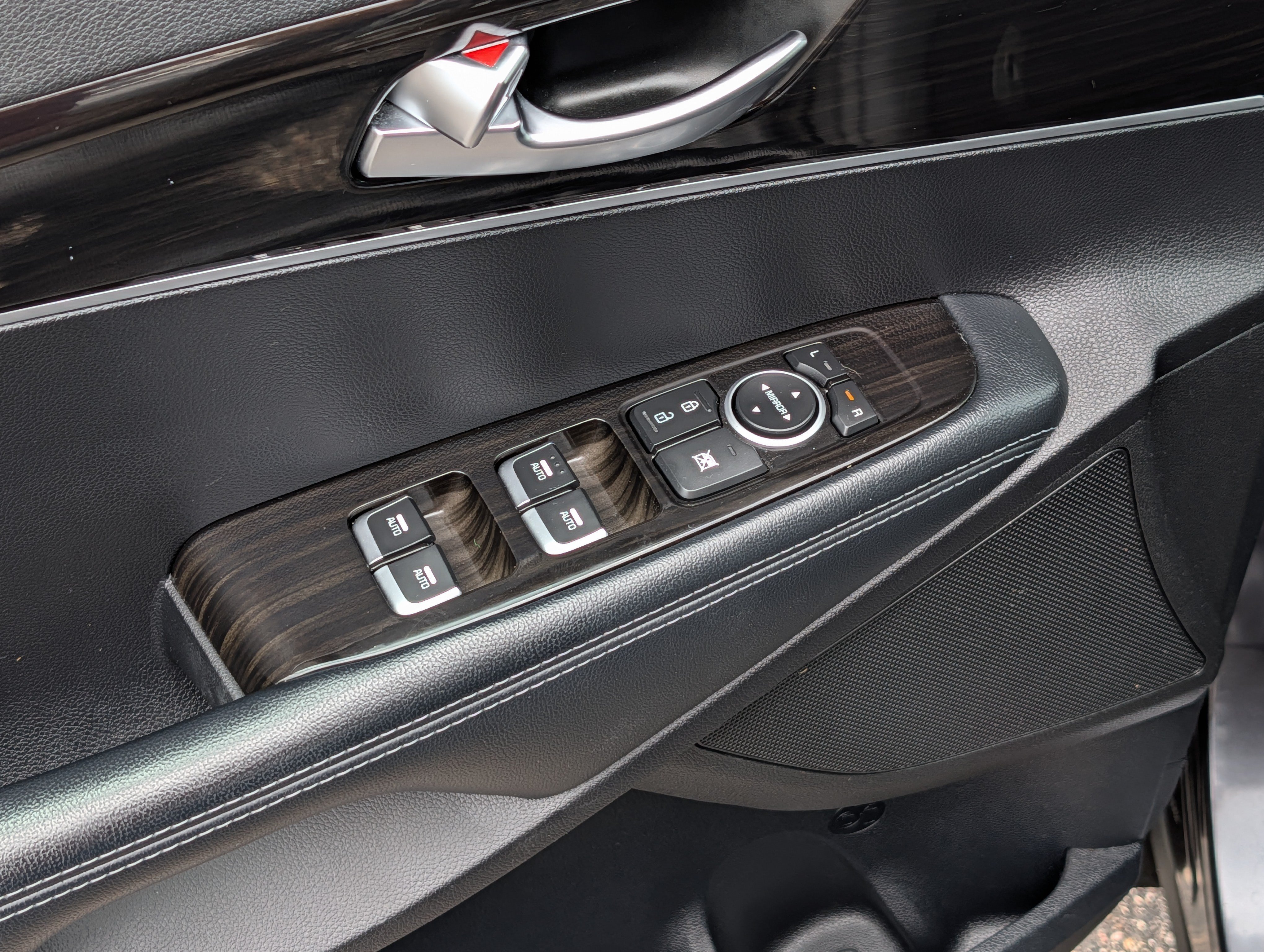 Used 2019 Kia Sorento AWD image 19