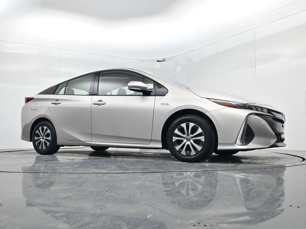 Used 2020 Toyota Prius Prime XLE image 34