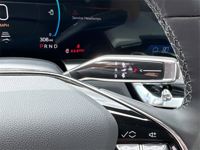 New 2025 Cadillac Lyriq Luxury image 25