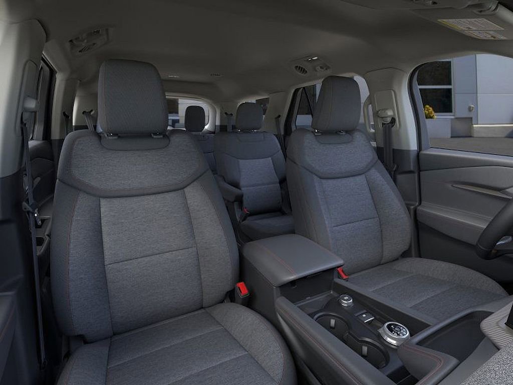 New 2026 Ford Explorer Active image 10