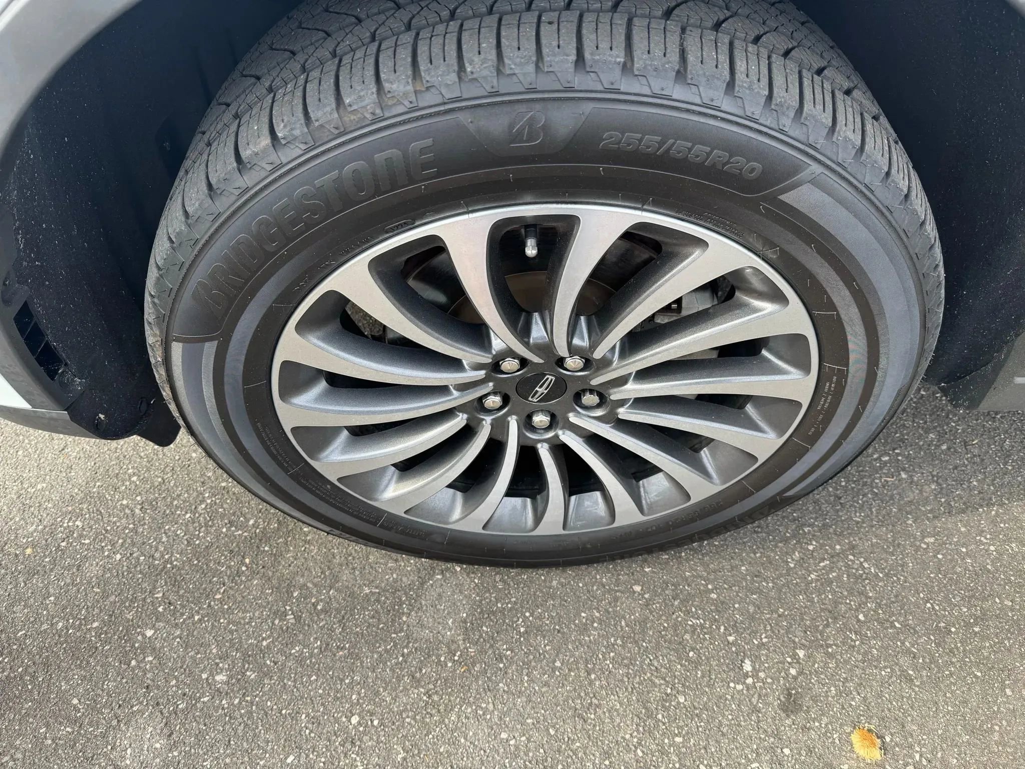 Used 2020 Lincoln Aviator Reserve w/ Equipment Group 201A image 10