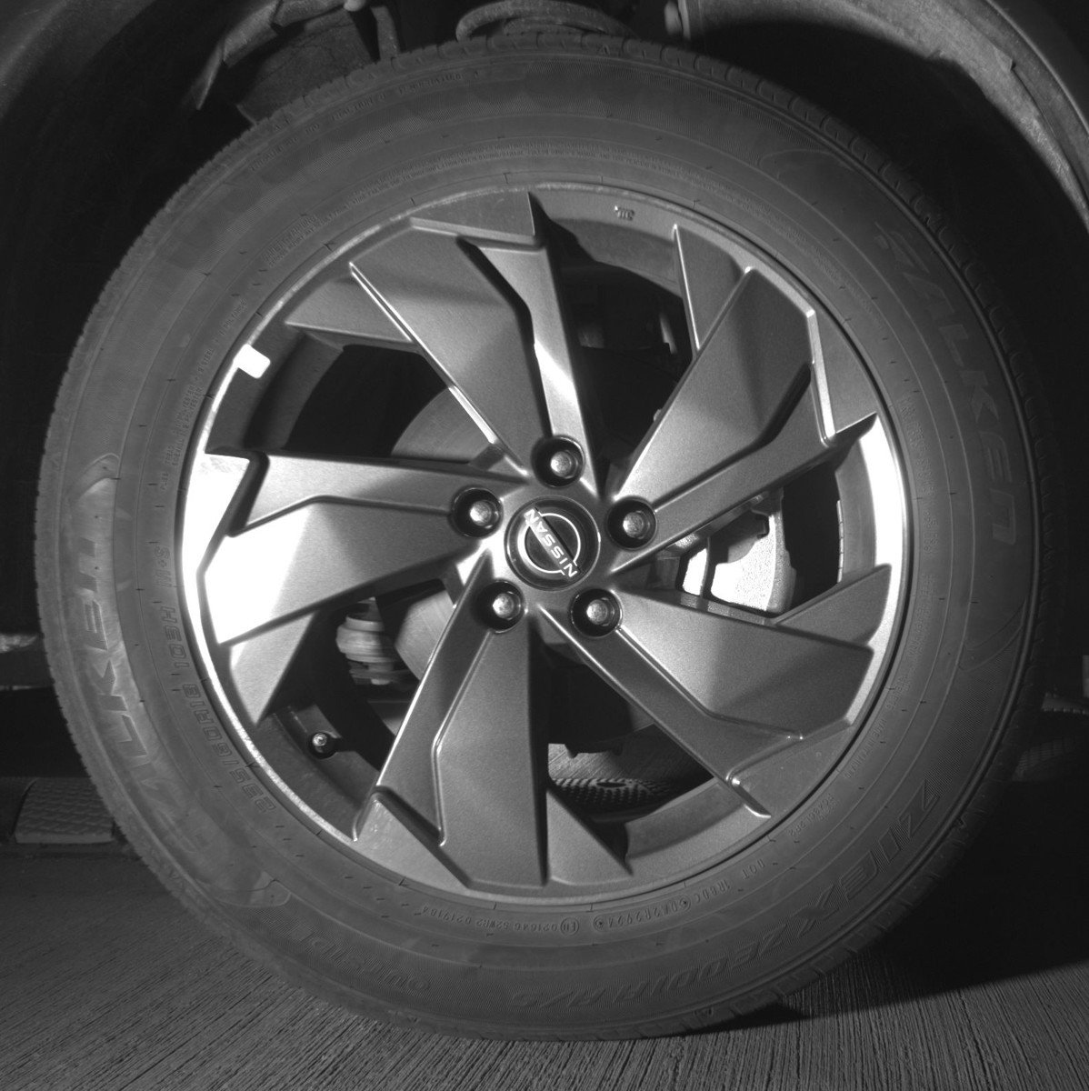 Used 2025 Nissan Rogue SV FWD image 12