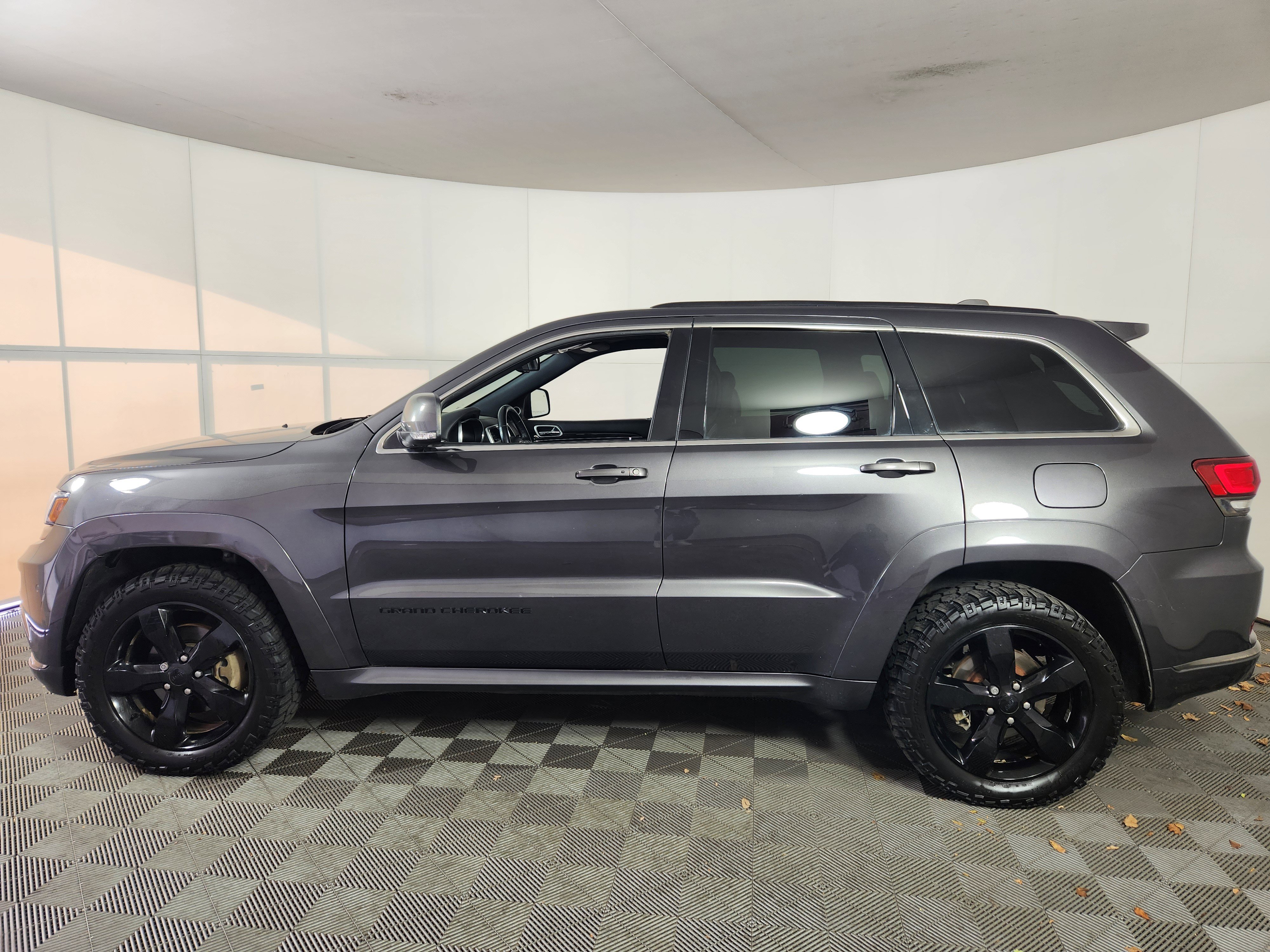 Used 2016 Jeep Grand Cherokee High Altitude image 4