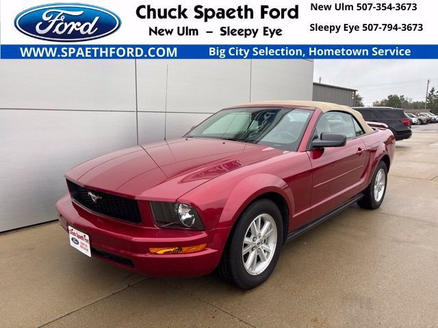 Used 2006 Ford Mustang Premium RWD image 1