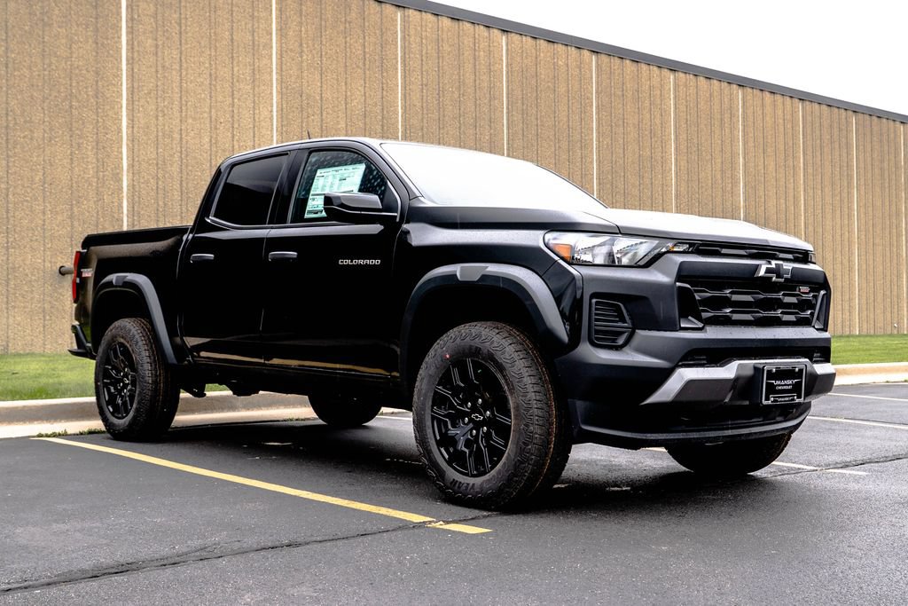 New 2026 Chevrolet Colorado Trail Boss AWD/4WD image 2