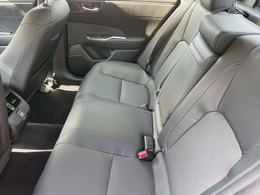 Used 2021 Honda Clarity Touring image 18