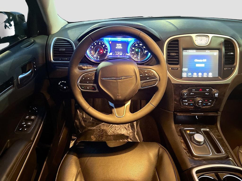 Used 2023 Chrysler 300 Touring L w/ Comfort Group AWD/4WD image 20