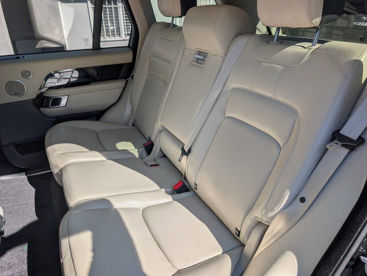 Used 2018 Land Rover Range Rover HSE AWD/4WD image 27