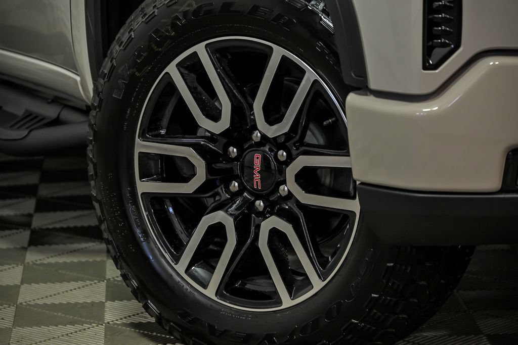 New 2026 GMC Sierra 1500 AT4 w/ AT4 Premium Package AWD/4WD image 3
