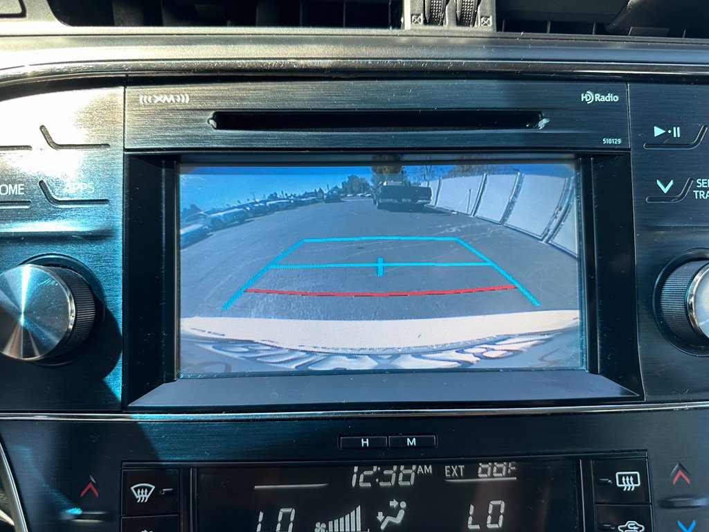 Used 2018 Toyota Avalon XLE w/ Preferred Accessory Package FWD image 12