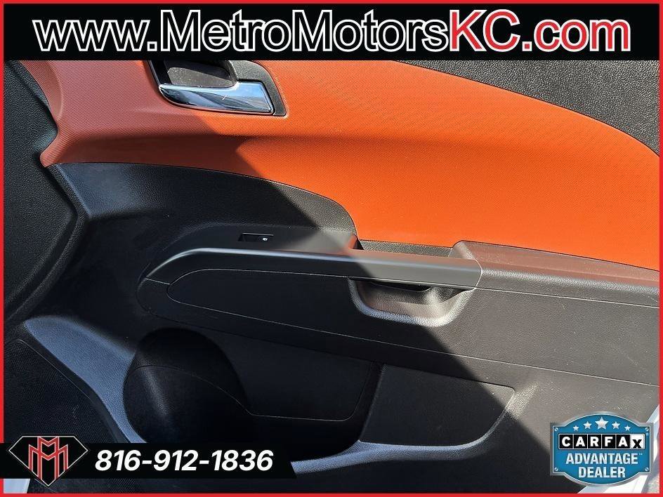 Used 2015 Chevrolet Sonic LTZ image 36