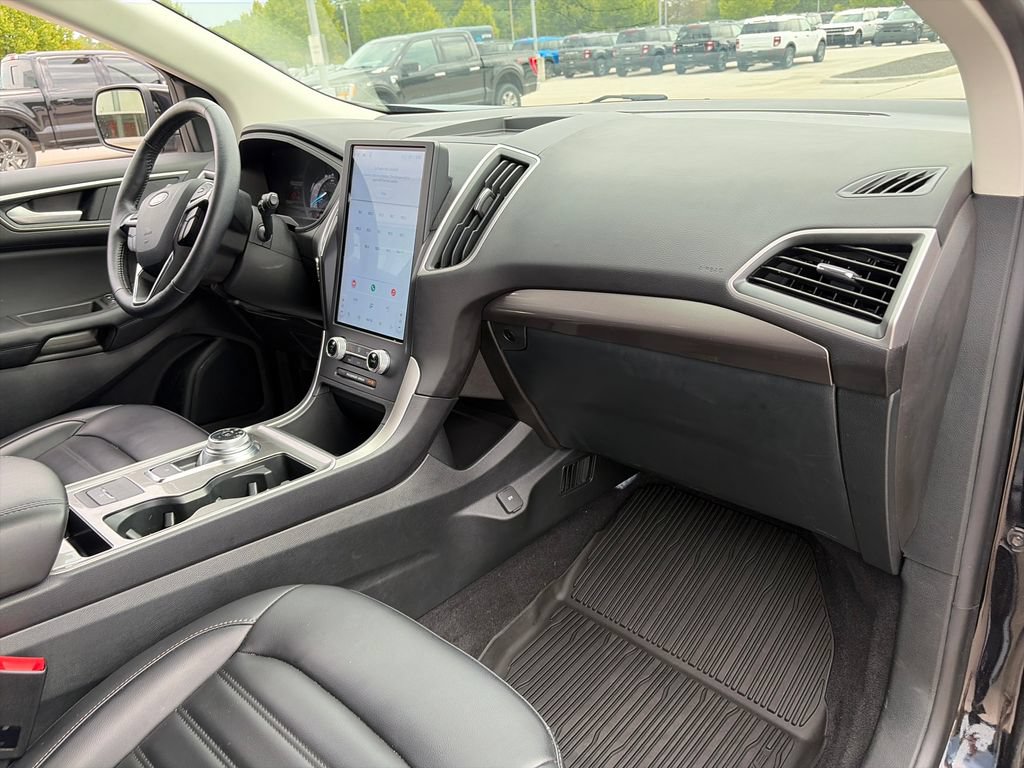 Used 2024 Ford Edge SEL w/ Convenience Package AWD/4WD image 10