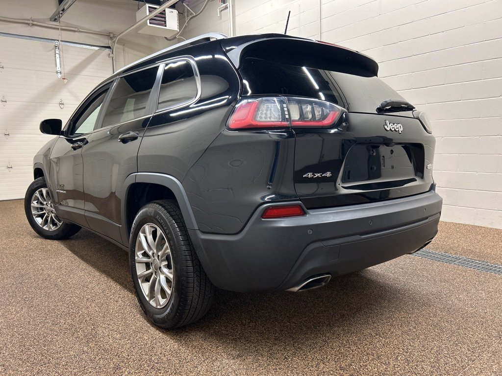 Used 2019 Jeep Cherokee Latitude Plus w/ Comfort/Convenience Group image 4