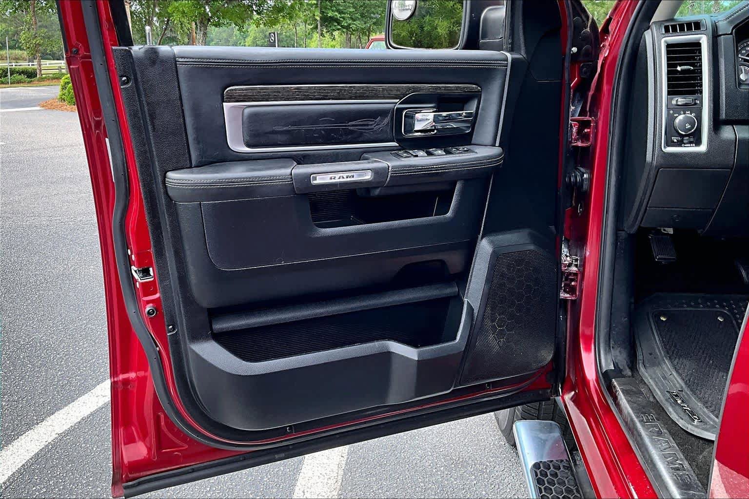 Used 2015 RAM 1500 Limited RWD image 22