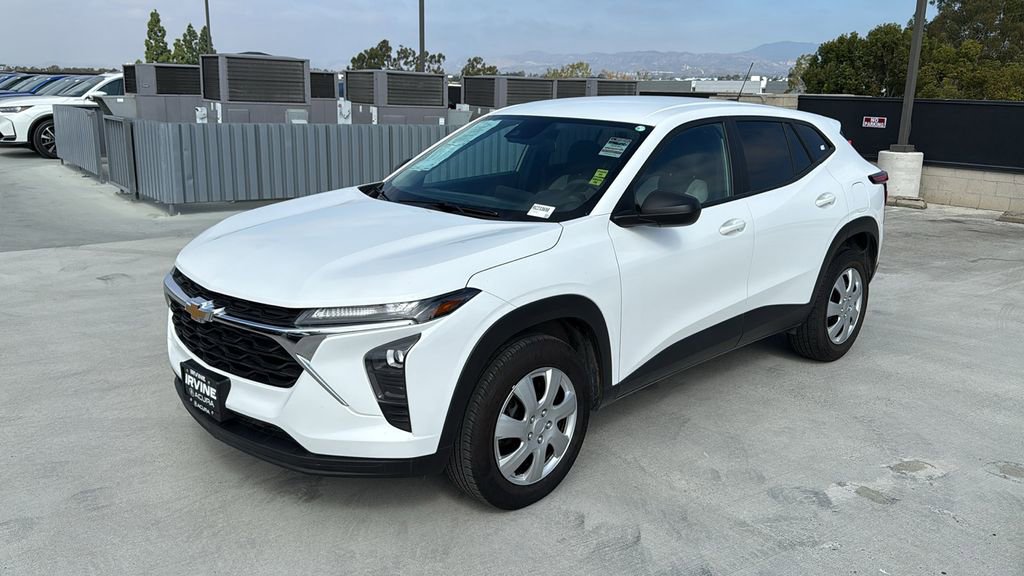 Used 2024 Chevrolet Trax LS