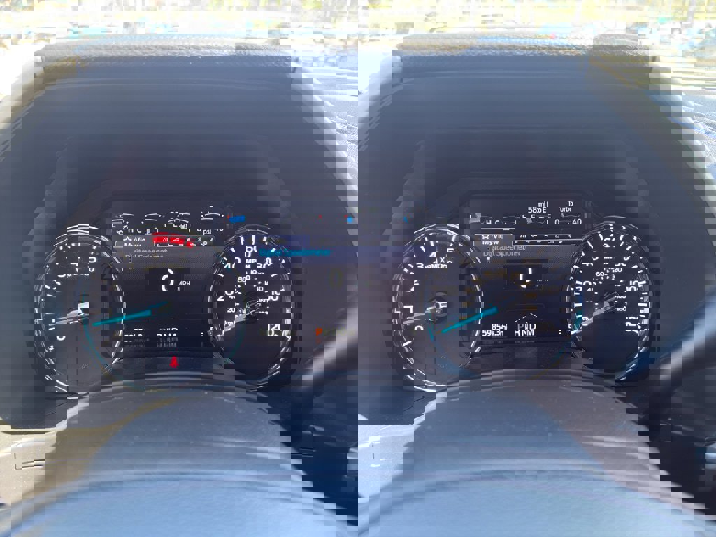 Used 2022 Ford F250 Lariat w/ Tremor Off-Road Package image 9