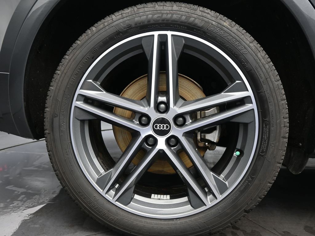Used 2021 Audi Q5 e Premium Plus w/ Premium Plus Package image 9