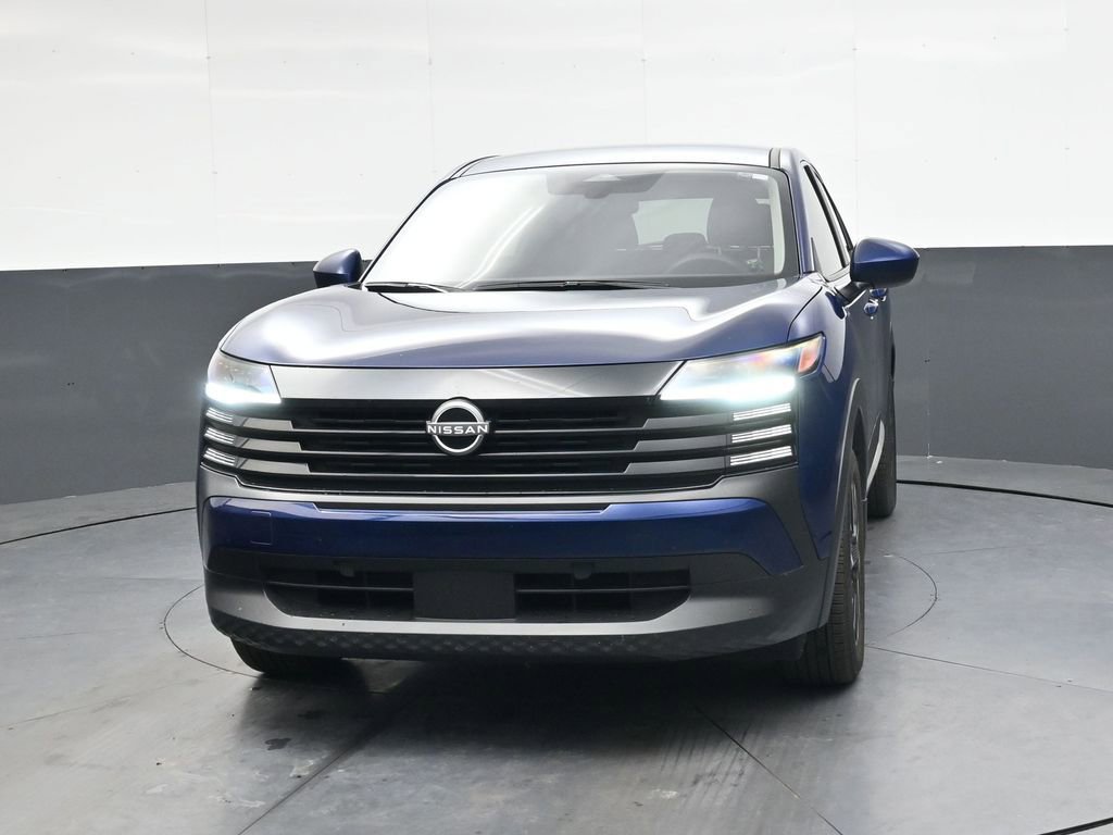 Certified 2025 Nissan Kicks SV image 9