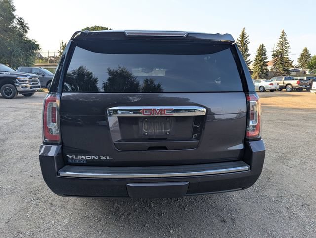 Used 2016 GMC Yukon XL Denali w/ Open Road Package AWD/4WD image 20