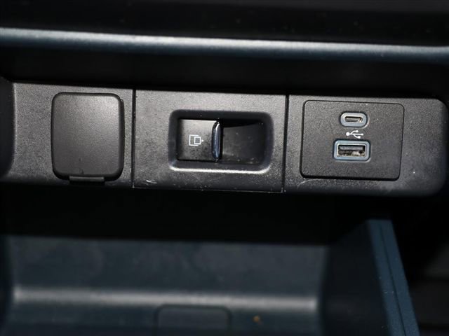 Used 2022 Ford Maverick Lariat w/ Equipment Group 500A Standard image 27