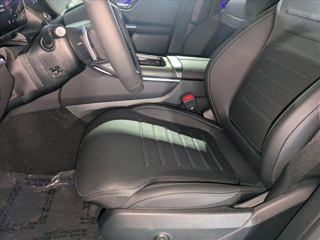 New 2025 Mercedes-Benz GLC 300 image 4