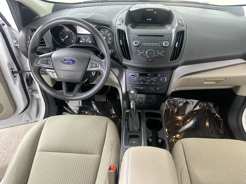 Used 2017 Ford Escape SE FWD image 19