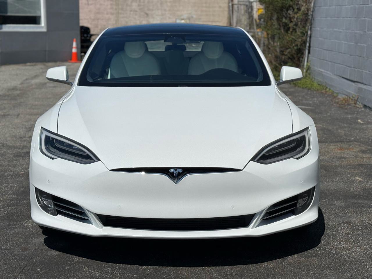Used 2021 Tesla Model S Performance image 10