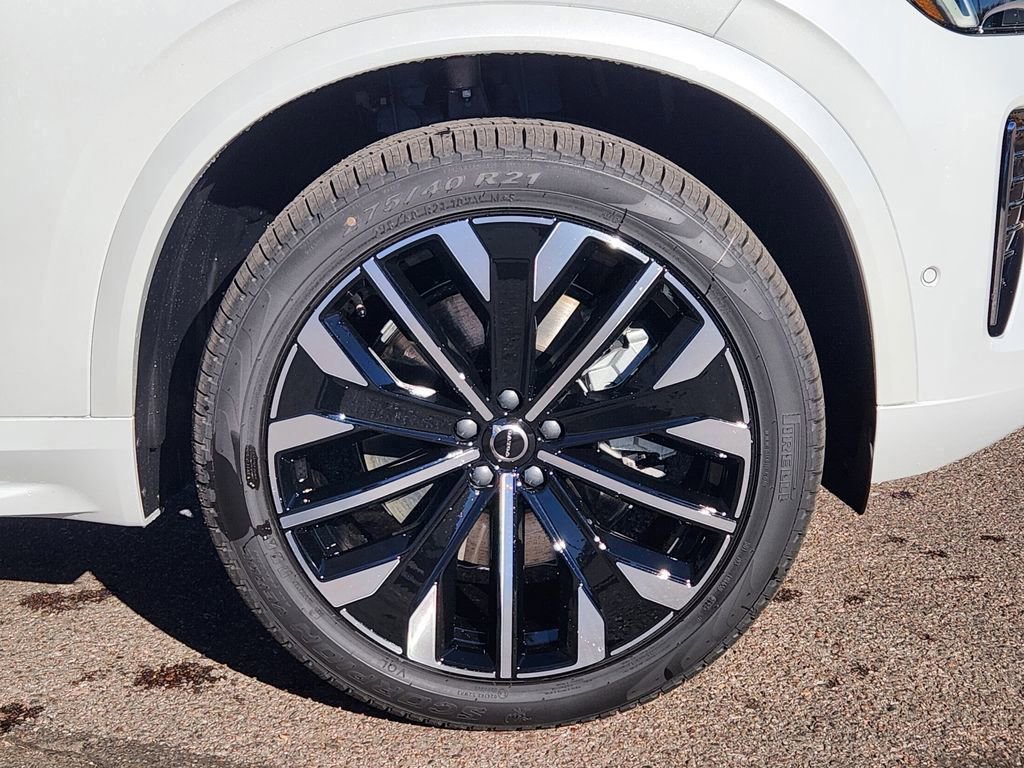 New 2026 Volvo XC90 T8 Plus w/ Protection Package Premier image 29
