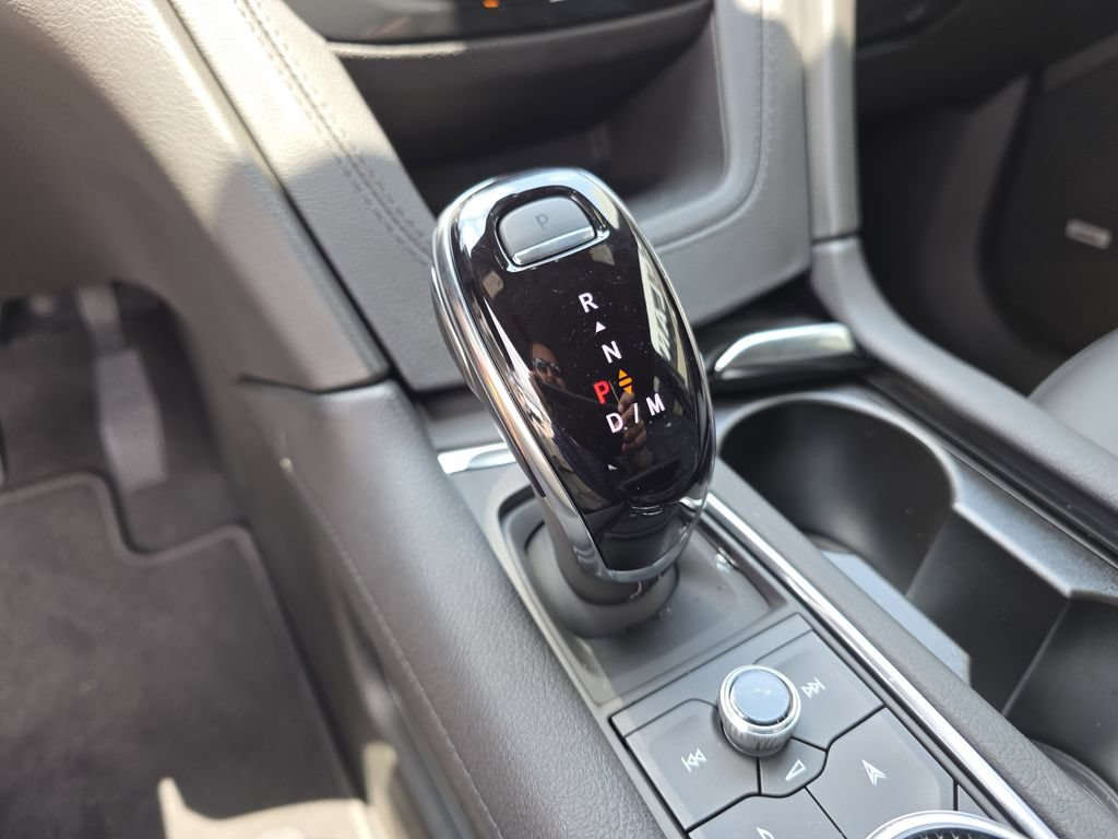New 2025 Cadillac XT6 Premium Luxury FWD image 28