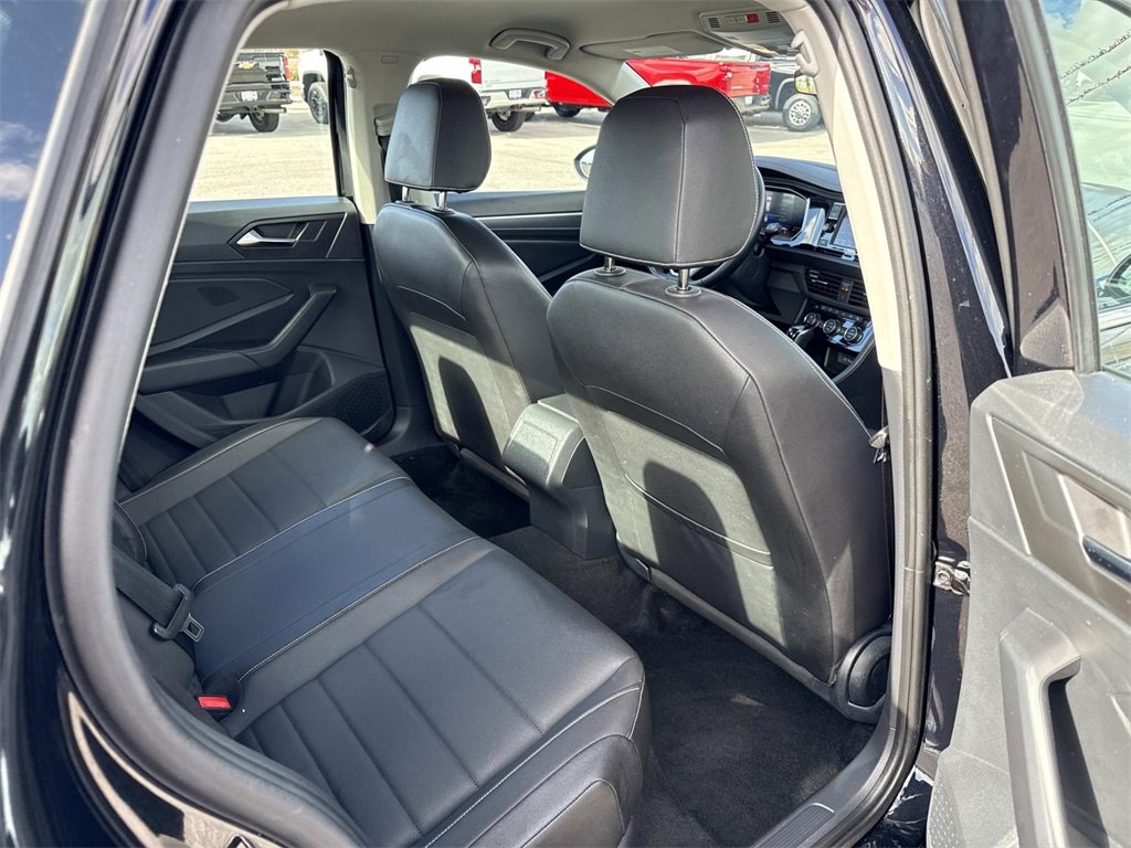 Used 2024 Volkswagen Jetta SE image 25