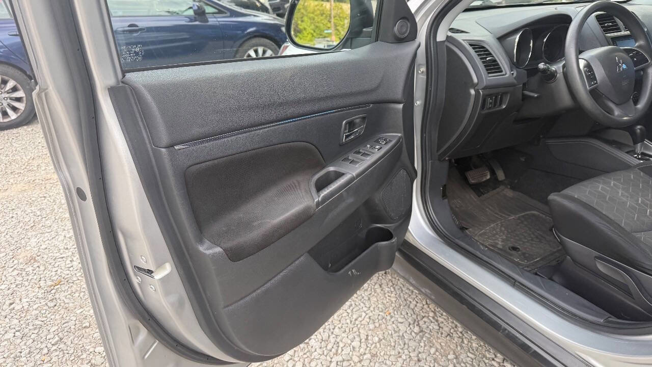 Used 2022 Mitsubishi Outlander Sport ES image 13