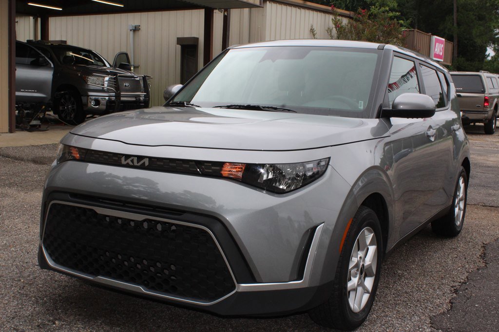 Used 2024 Kia Soul LX w/ Option Group 015 image 6