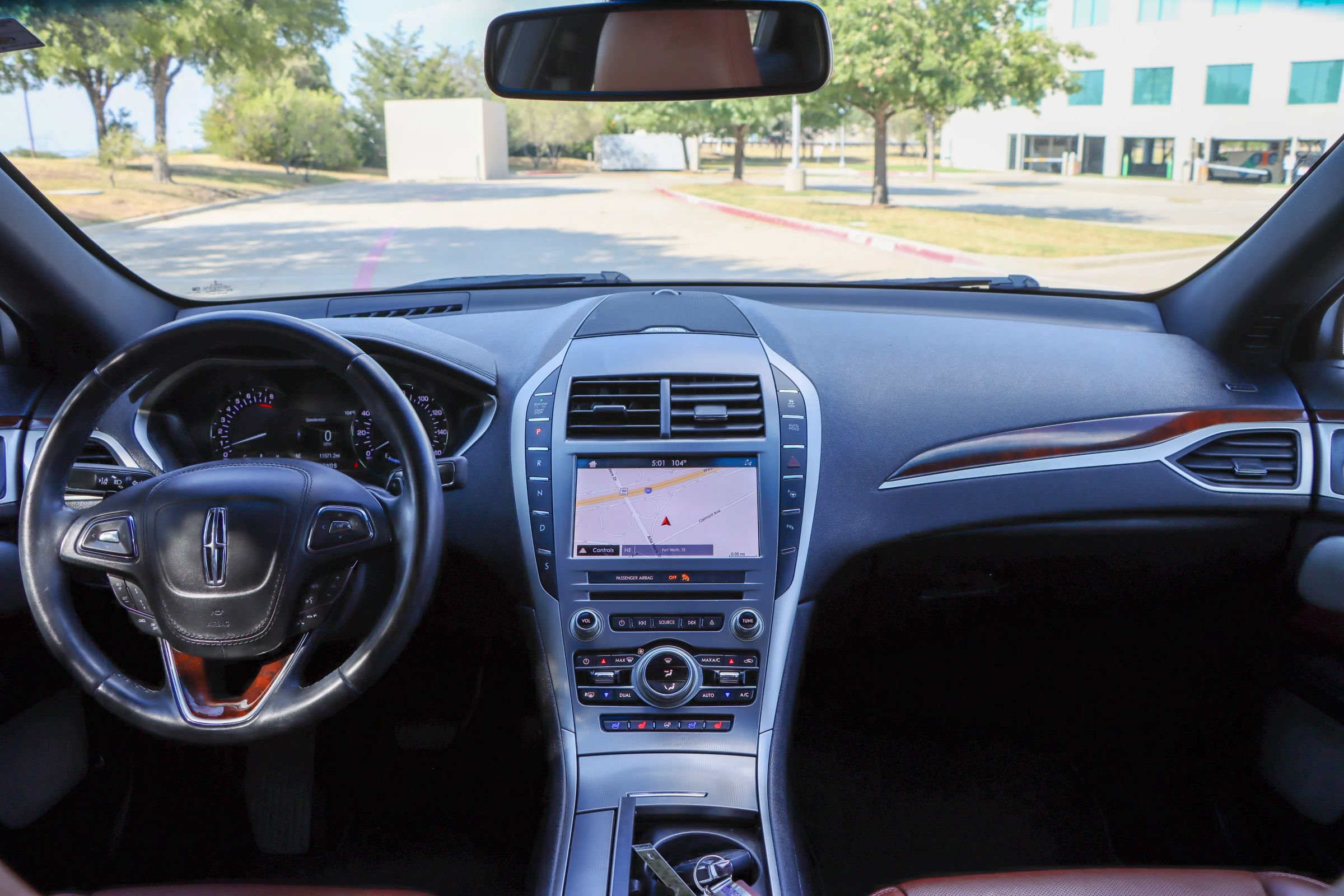 Used 2019 Lincoln MKZ Reserve w/ Luxury Package FWD image 25