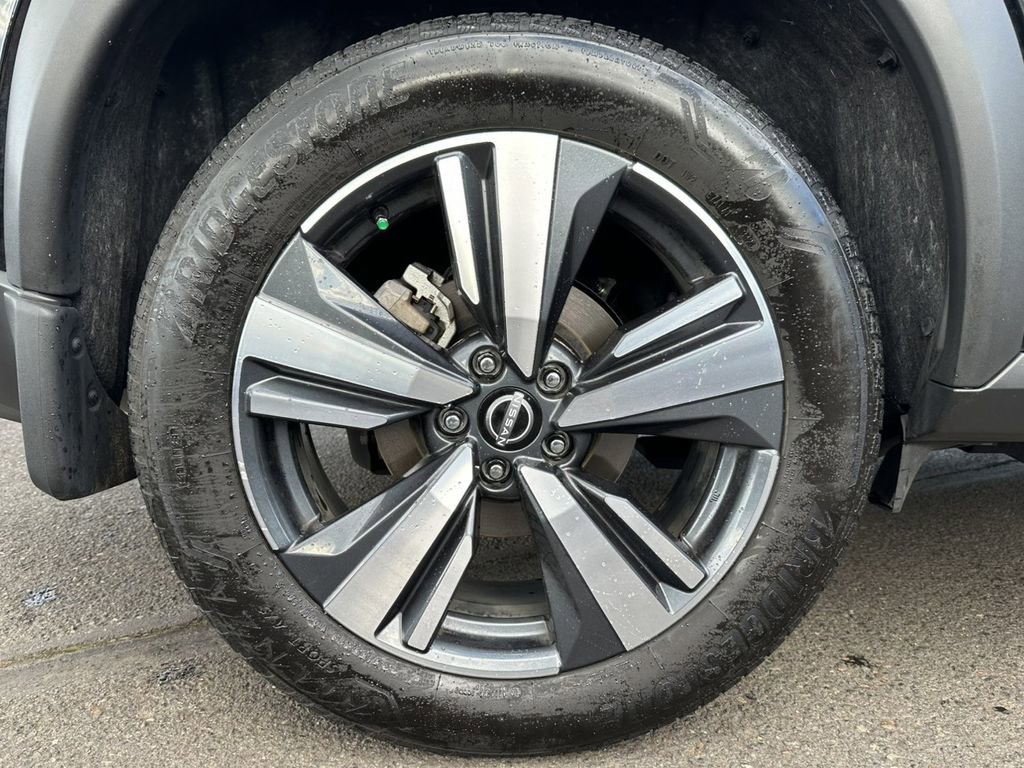 Certified 2023 Nissan Rogue SL w/ SL Premium Package image 13