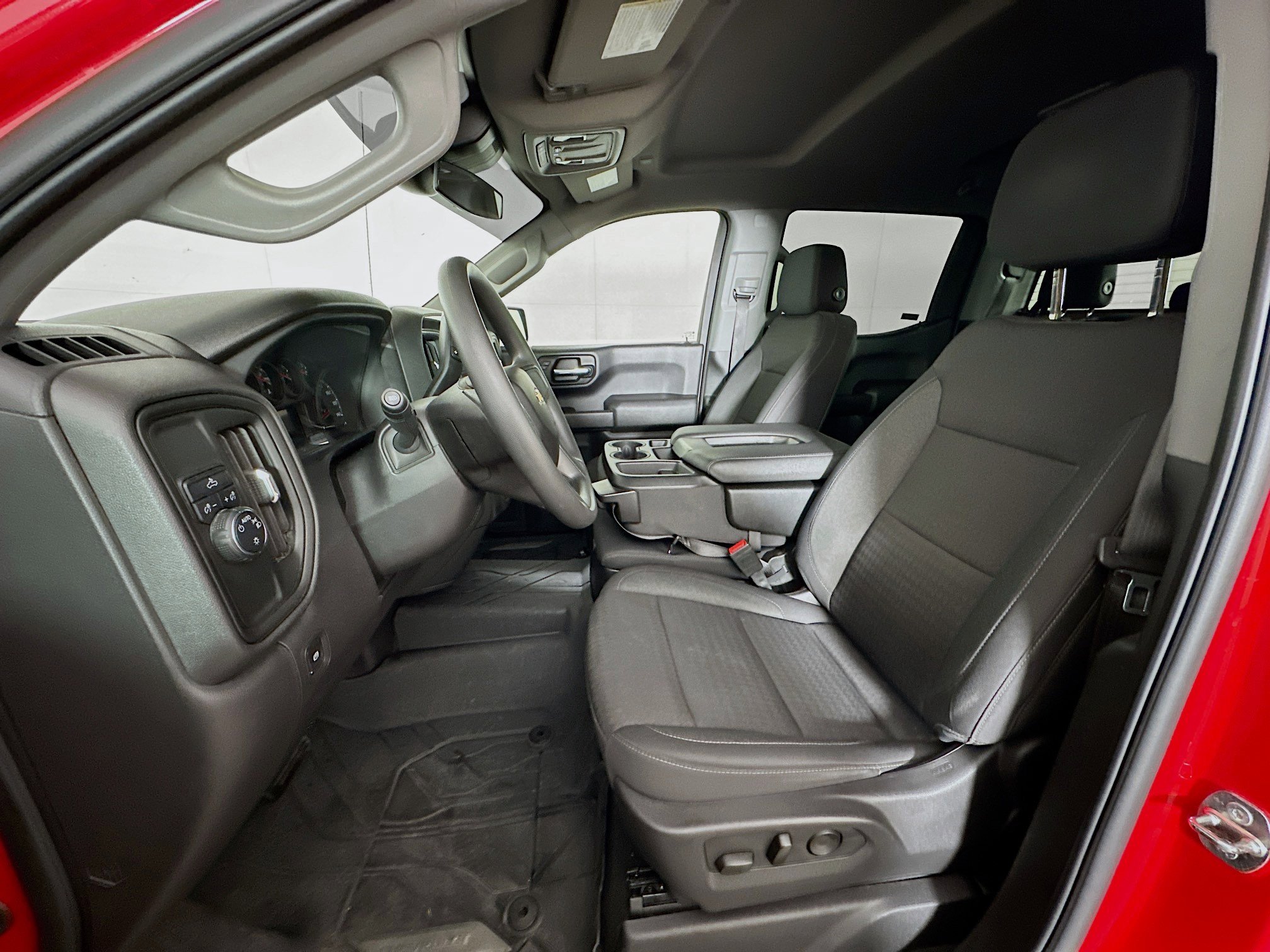 Used 2024 Chevrolet Silverado 1500 Custom image 13