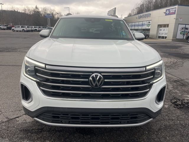 Used 2025 Volkswagen Atlas SE image 11